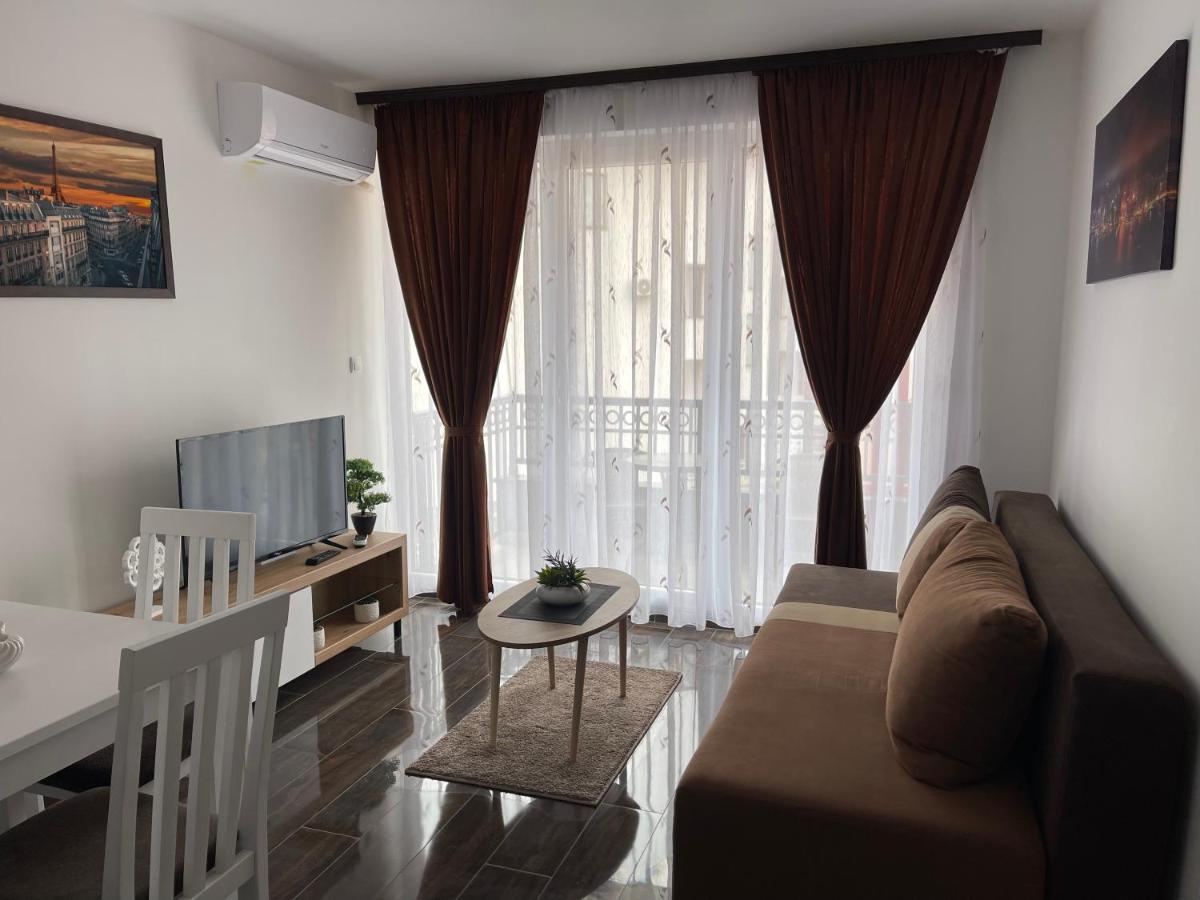Apartmani Zivkovic Srebrno Jezero Veliko Gradiste Bagian luar foto